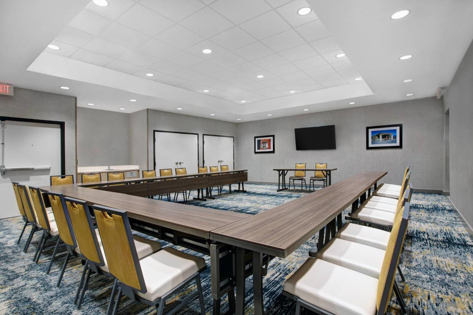 Towneplace Suites By Marriott Phoenix Glendale Sports & Entertainment District Buitenkant foto