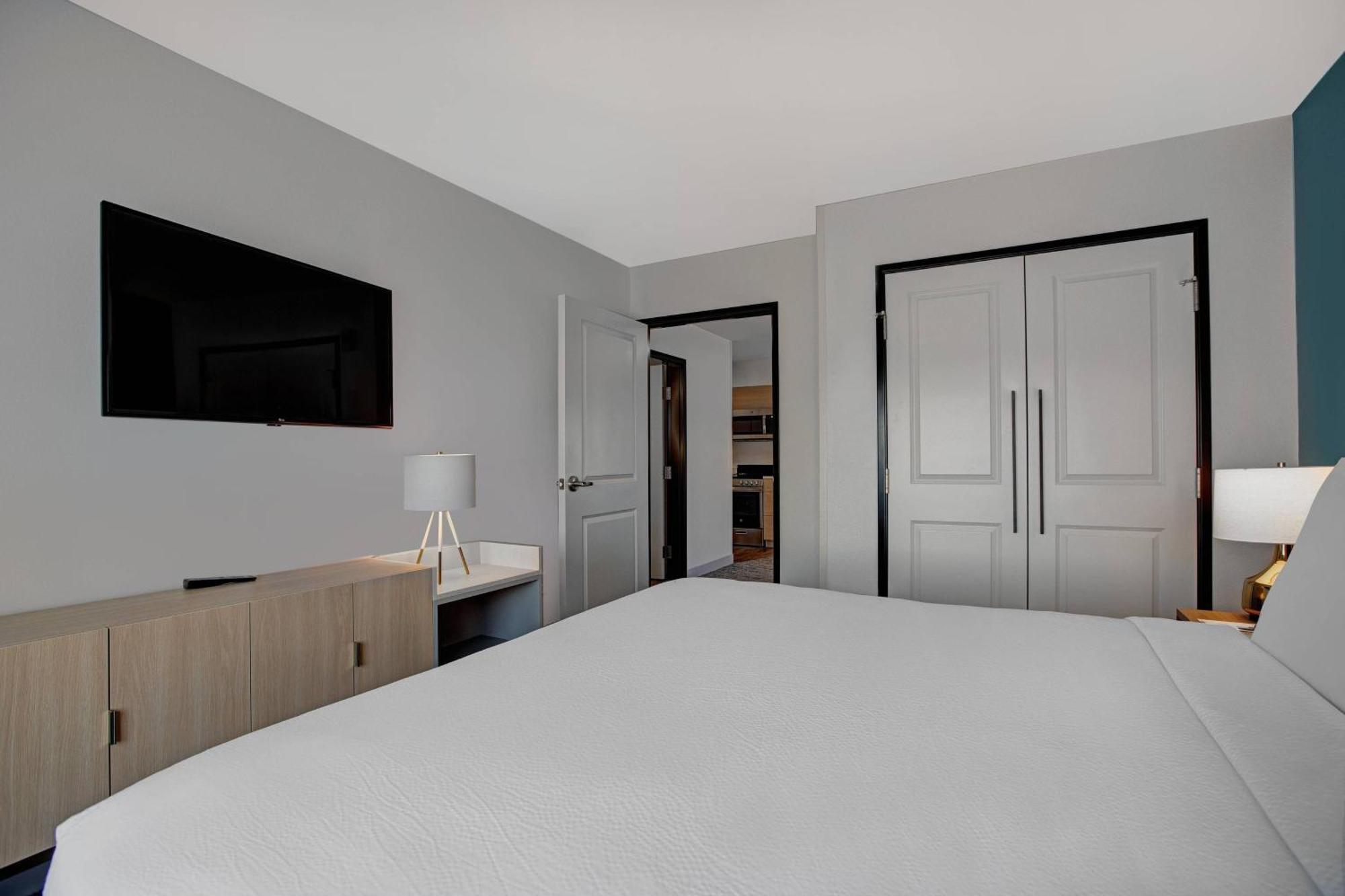 Towneplace Suites By Marriott Phoenix Glendale Sports & Entertainment District Buitenkant foto