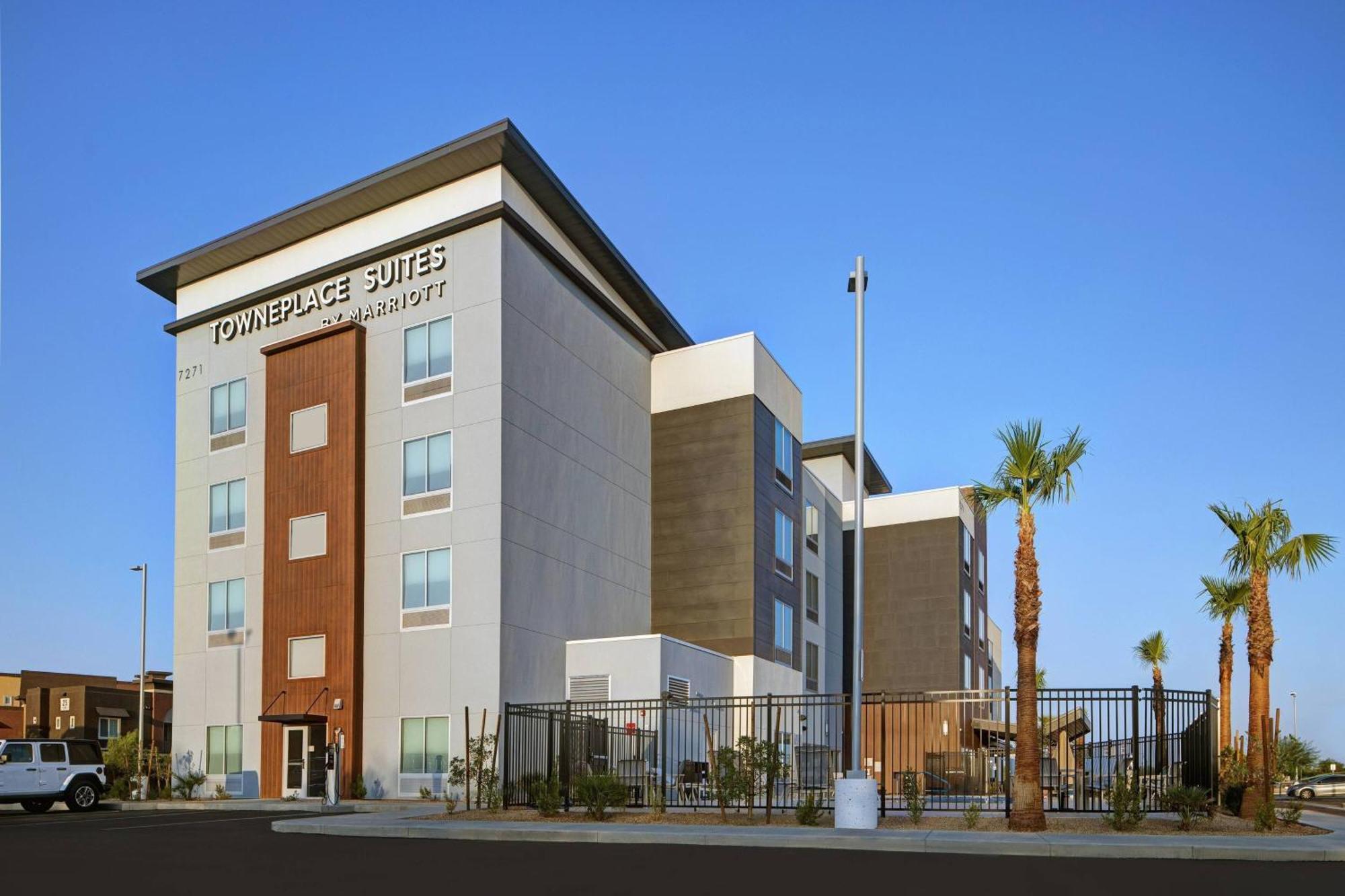 Towneplace Suites By Marriott Phoenix Glendale Sports & Entertainment District Buitenkant foto