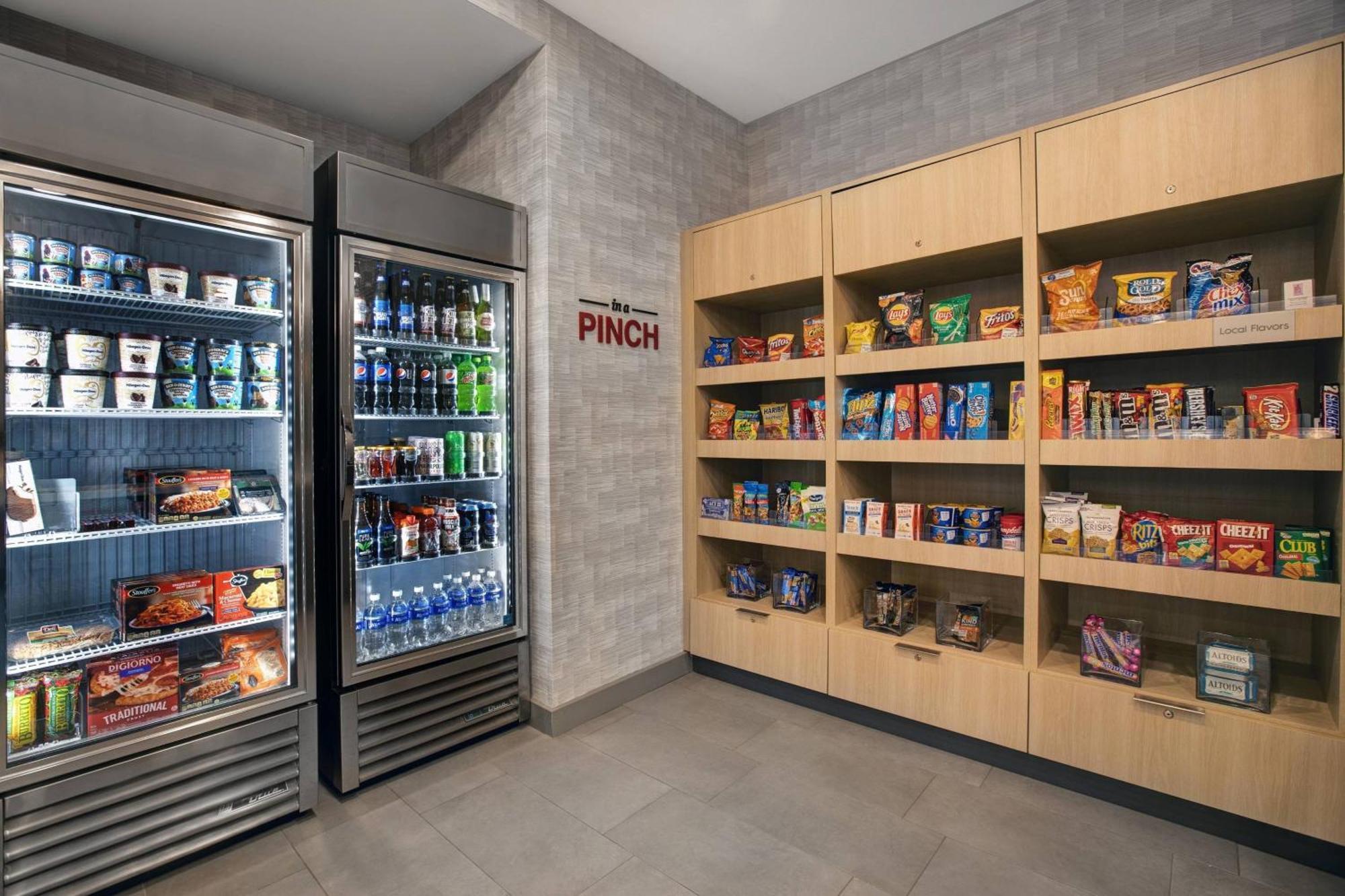 Towneplace Suites By Marriott Phoenix Glendale Sports & Entertainment District Buitenkant foto